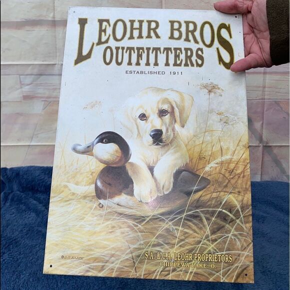 Lite metal wall sign of pup retriever and duck decoy in vintage setting - Picture 2 of 4